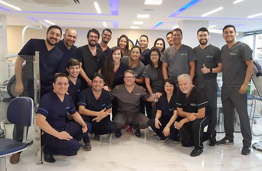 Dr. André apresentando sobre sedação consciente